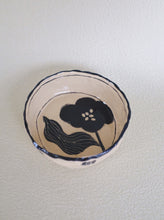 Load image into Gallery viewer, Pinch Ceramic Bowl
