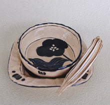 Load image into Gallery viewer, Pinch Ceramic Bowl
