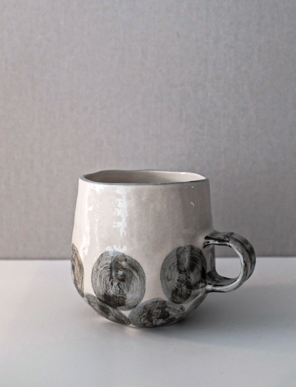 White Porcelain Round Coffee Mug